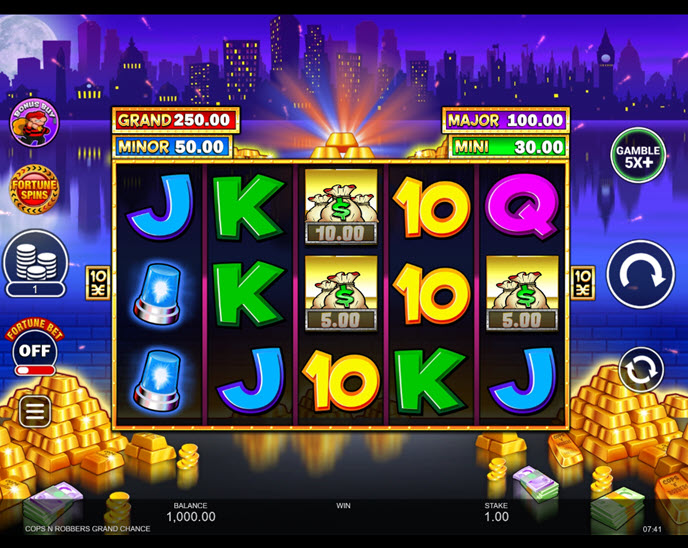 cops 'n' robbers grand chance